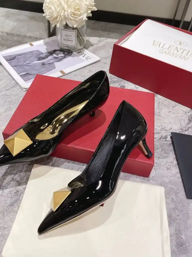 hype Valentino High Heels