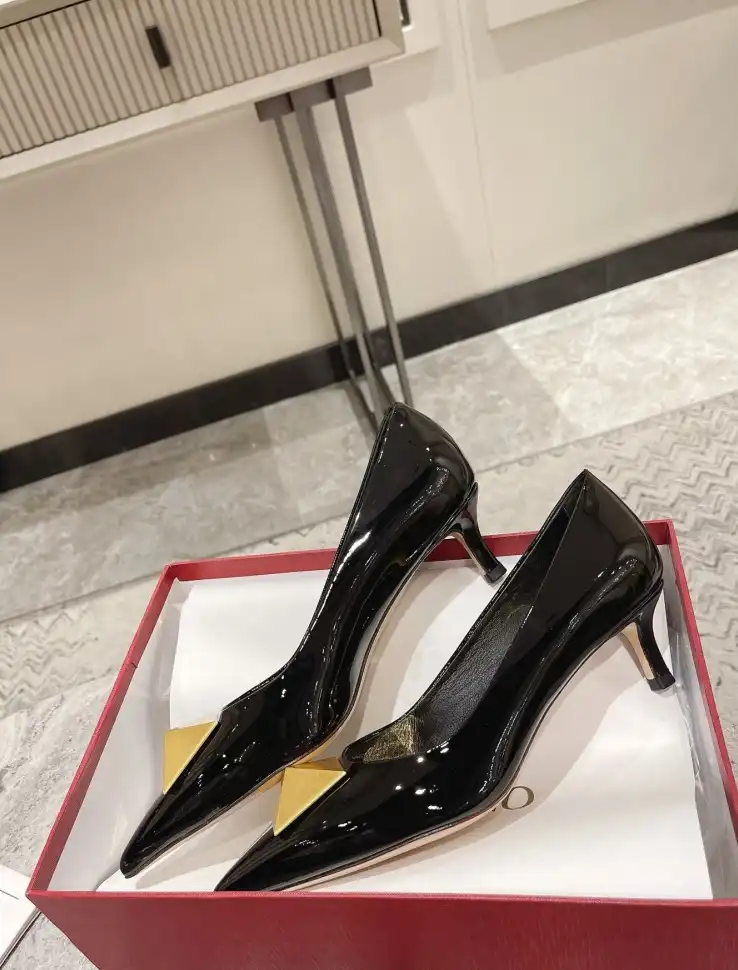 hype Valentino High Heels