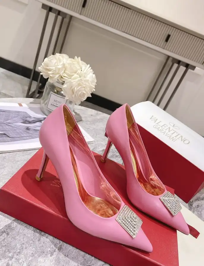 hype Valentino High Heels