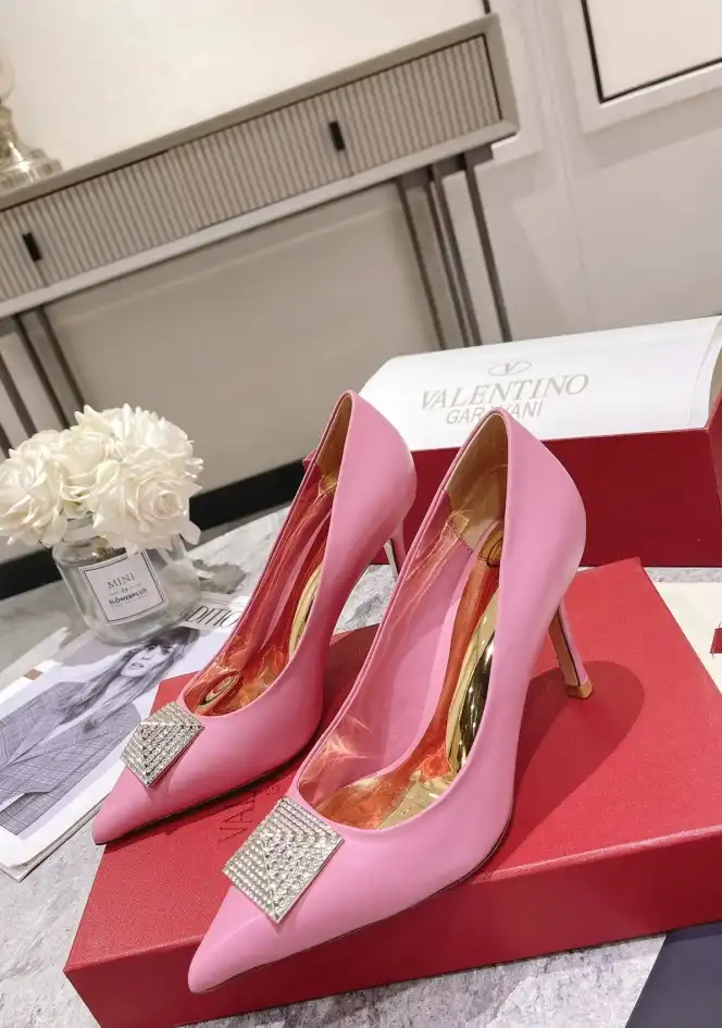 hype Valentino High Heels