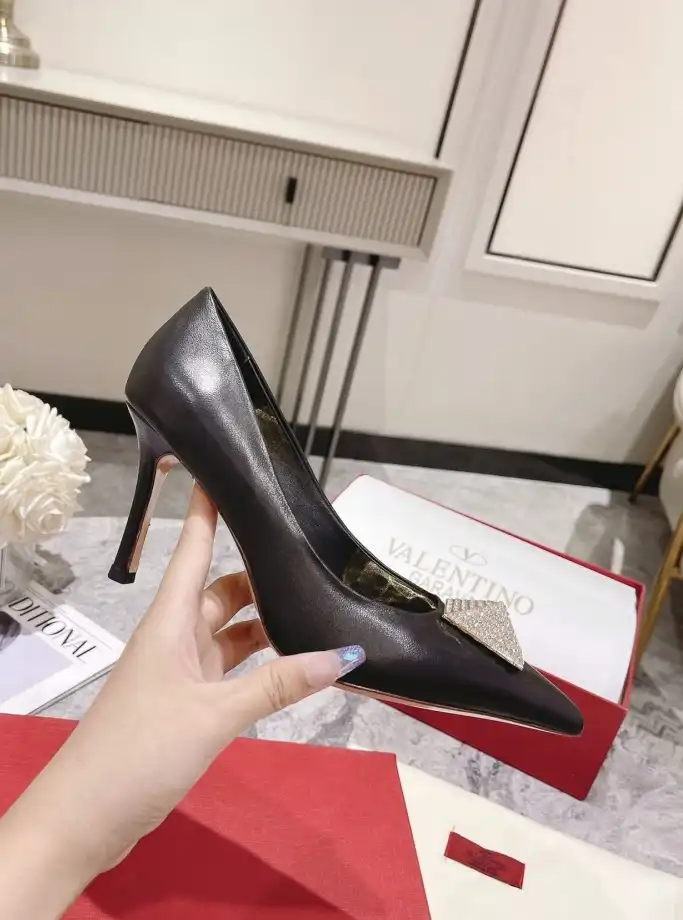 hype Valentino High Heels