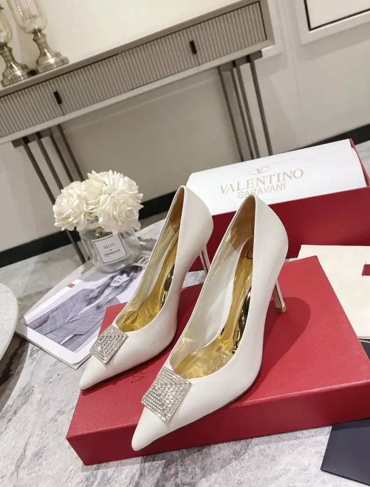 hype Valentino High Heels