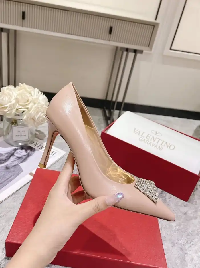 hype Valentino High Heels