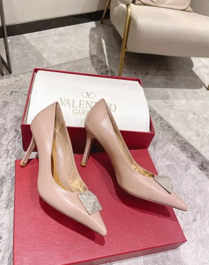 hype Valentino High Heels