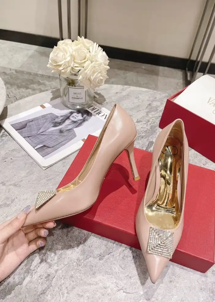 hype Valentino High Heels