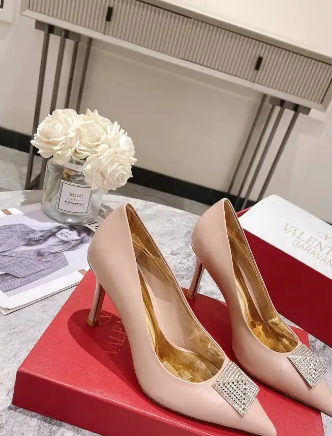 hype Valentino High Heels