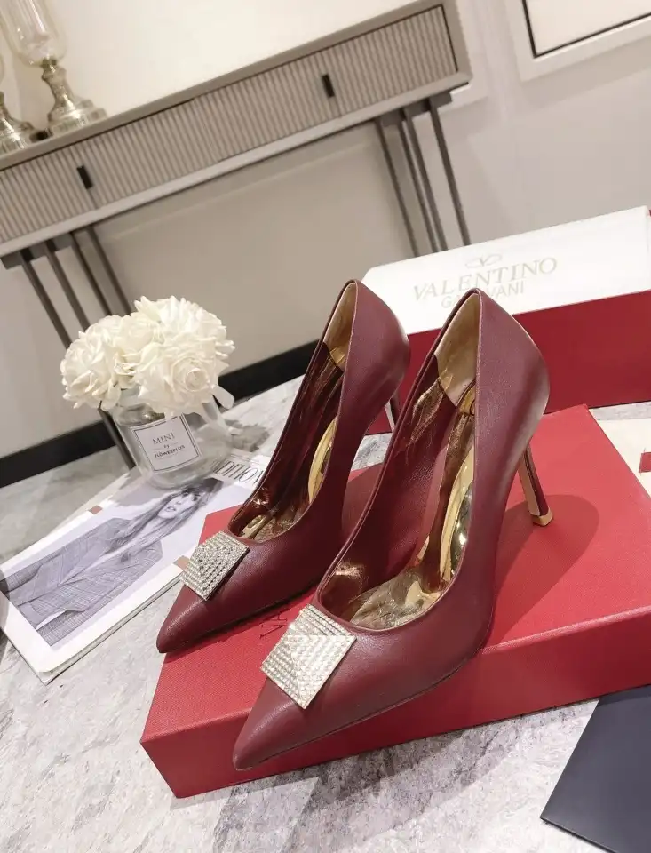 hype Valentino High Heels