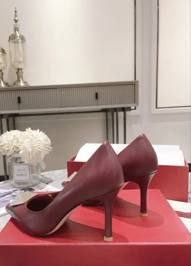 hype Valentino High Heels