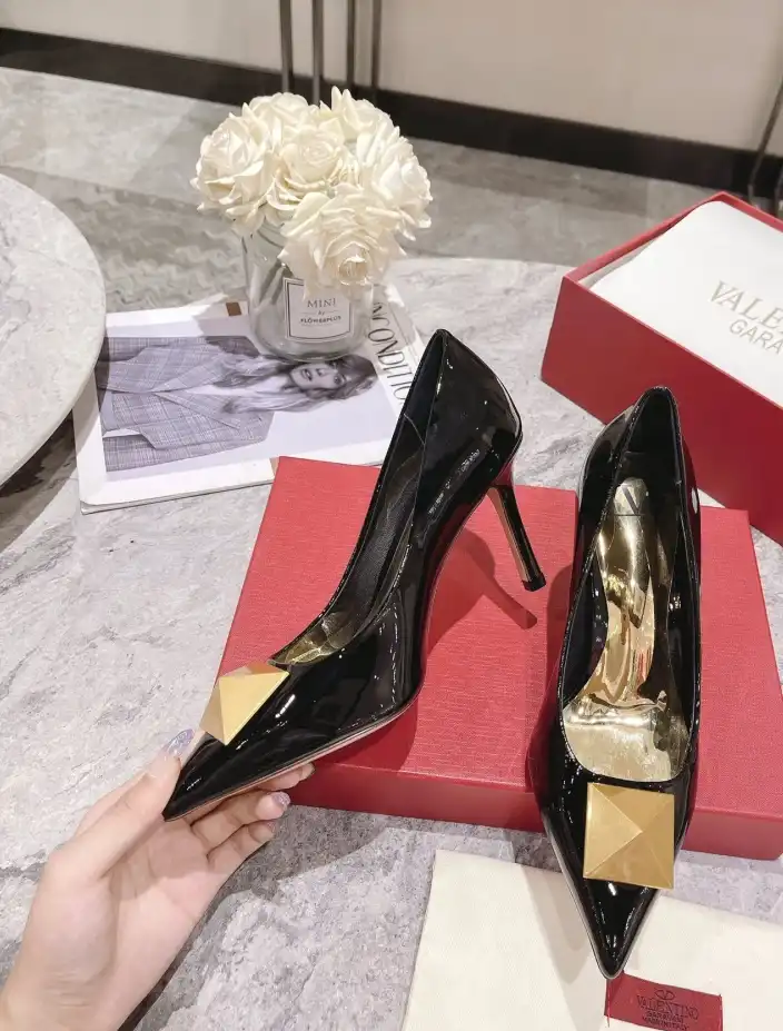 hype Valentino High Heels