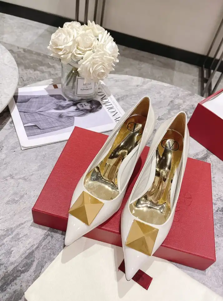 hype Valentino High Heels