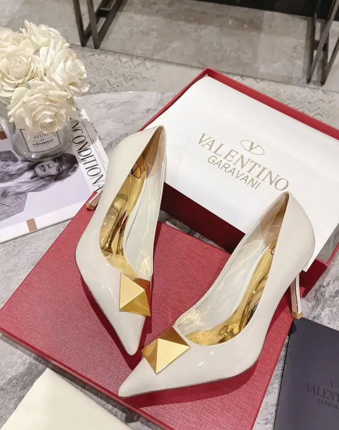 hype Valentino High Heels