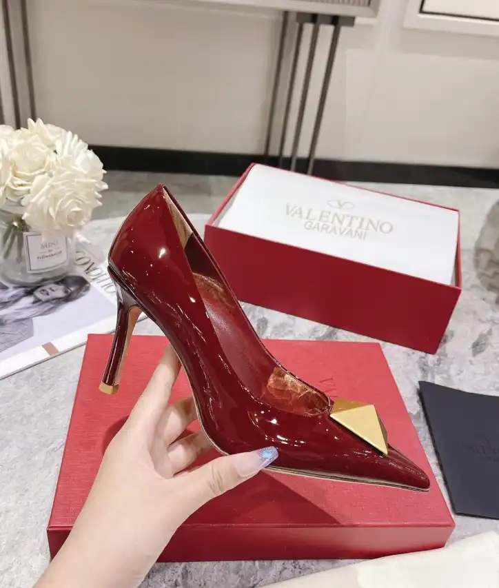 hype Valentino High Heels