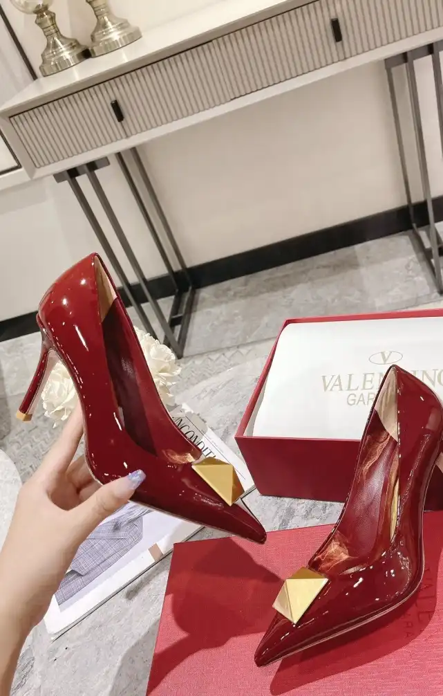 hype Valentino High Heels