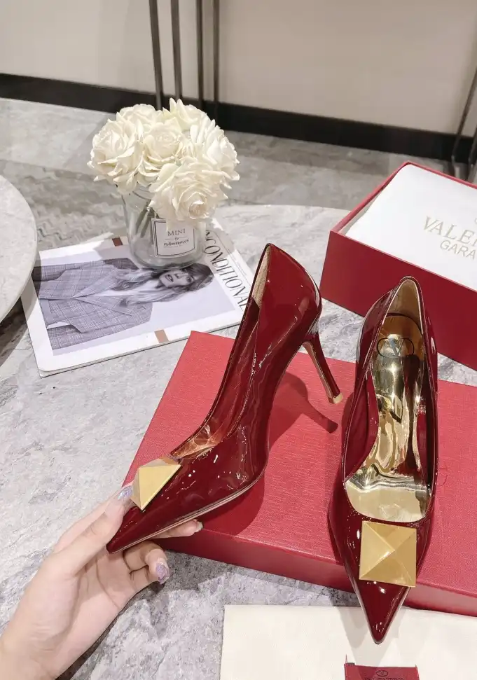 hype Valentino High Heels