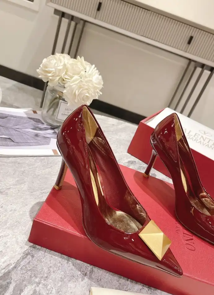 hype Valentino High Heels