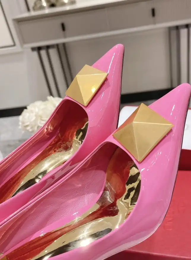 hype Valentino High Heels