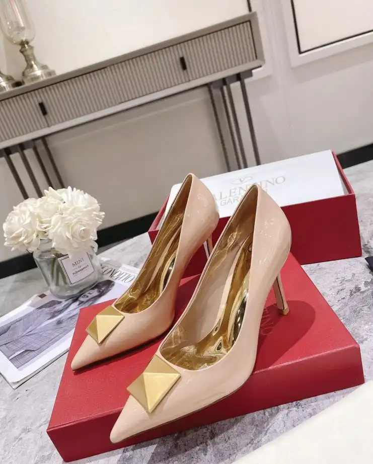 hype Valentino High Heels