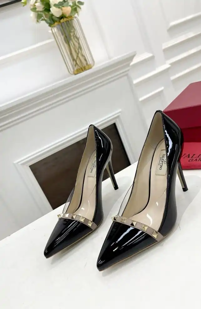 hype Valentino High Heels