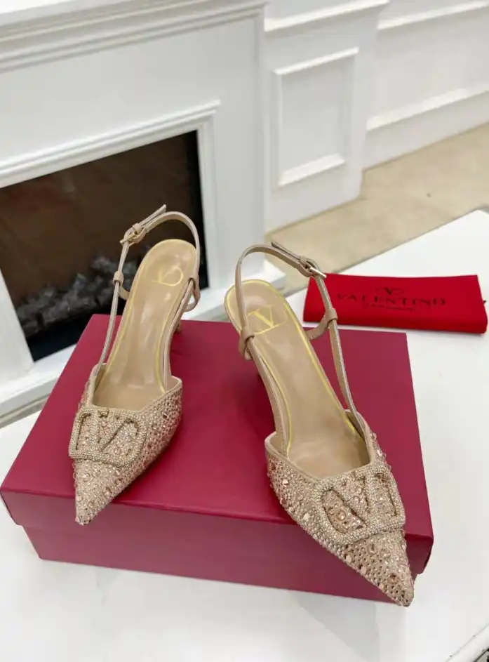 hype Valentino High Heels