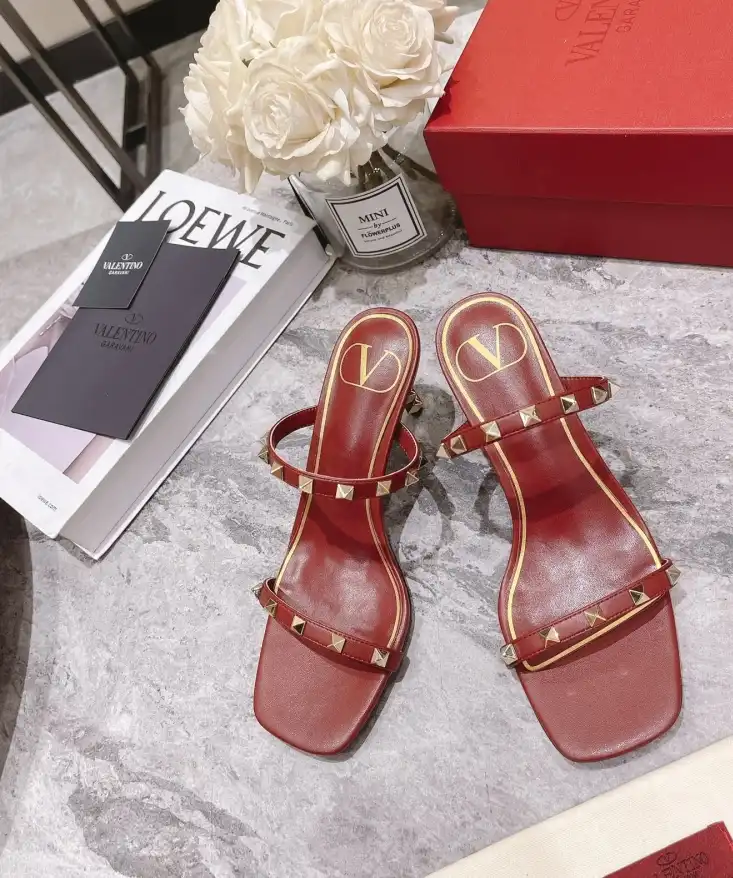 hype Valentino Sandals