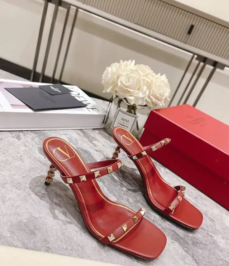 hype Valentino Sandals