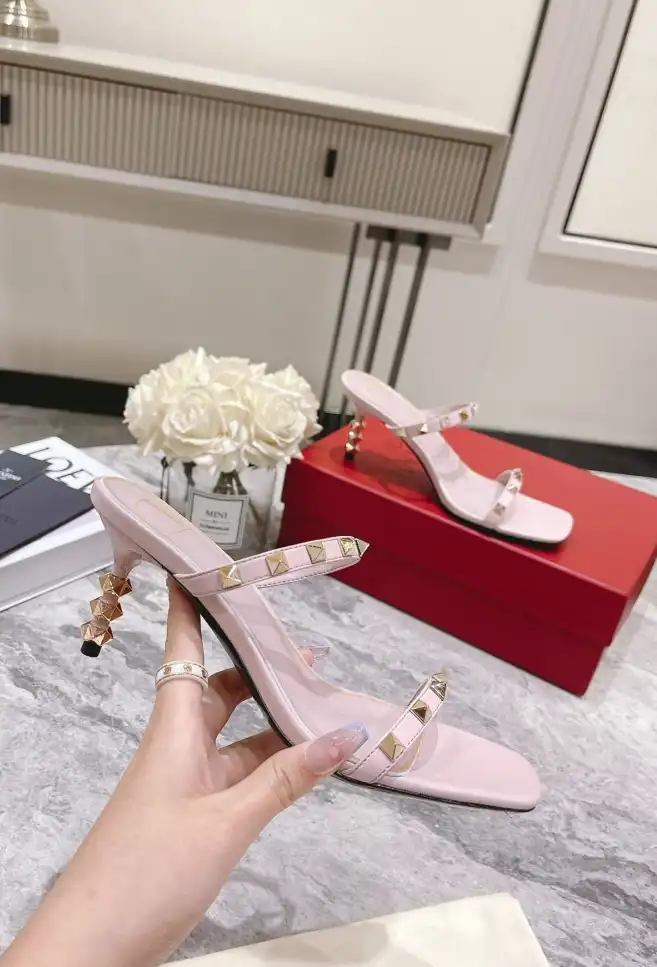 hype Valentino Sandals