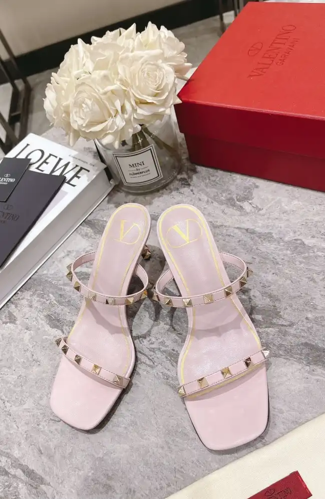 hype Valentino Sandals