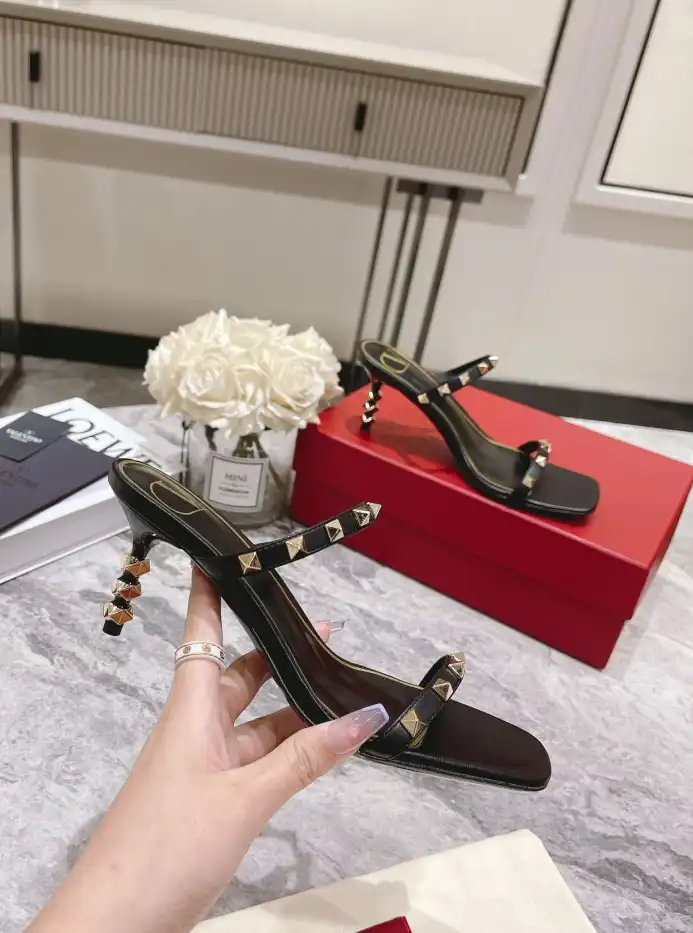 hype Valentino Sandals