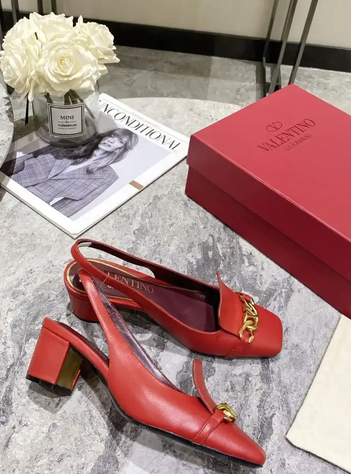 hype Valentino High Heels