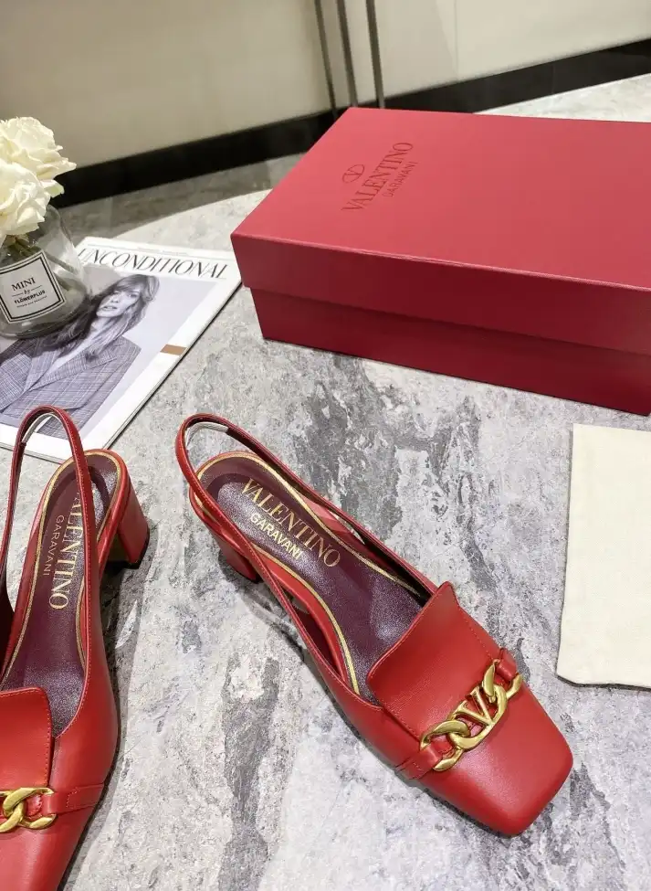 hype Valentino High Heels