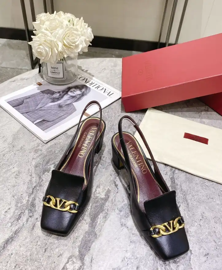 hype Valentino High Heels