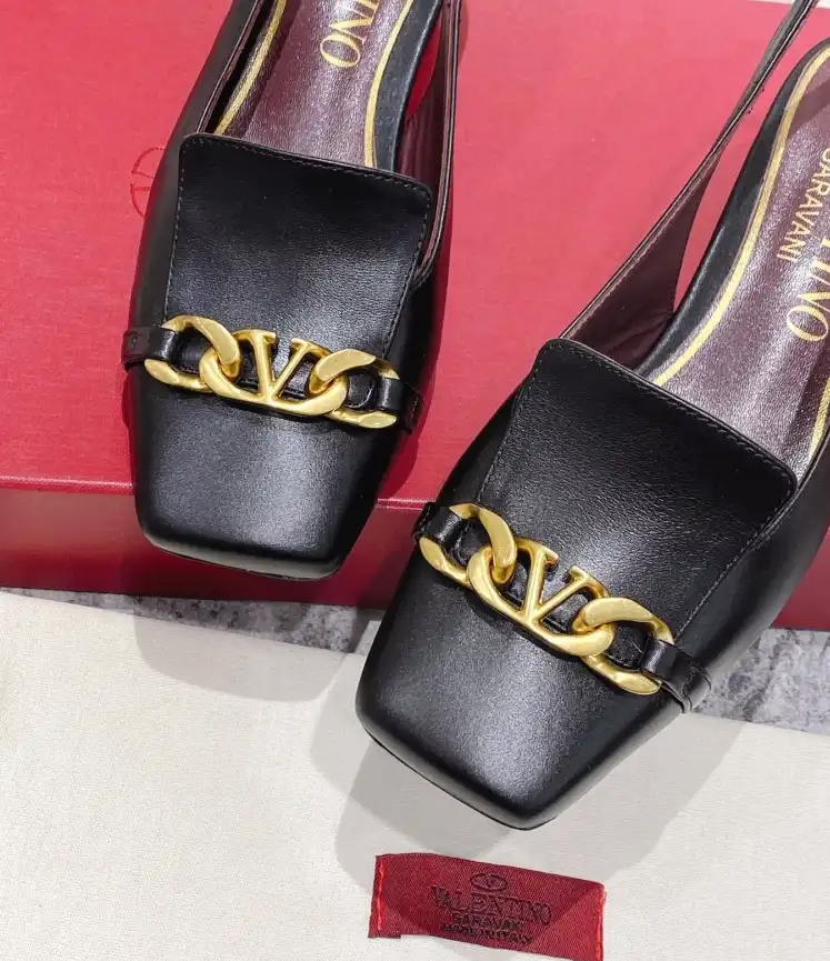 hype Valentino High Heels