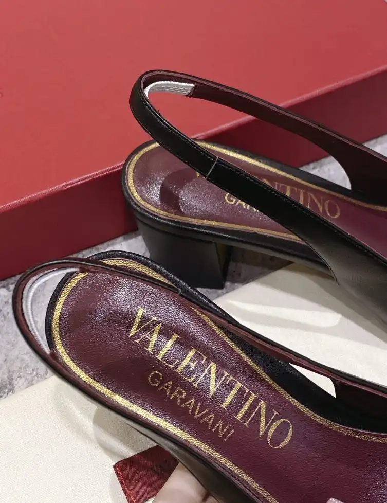 hype Valentino High Heels