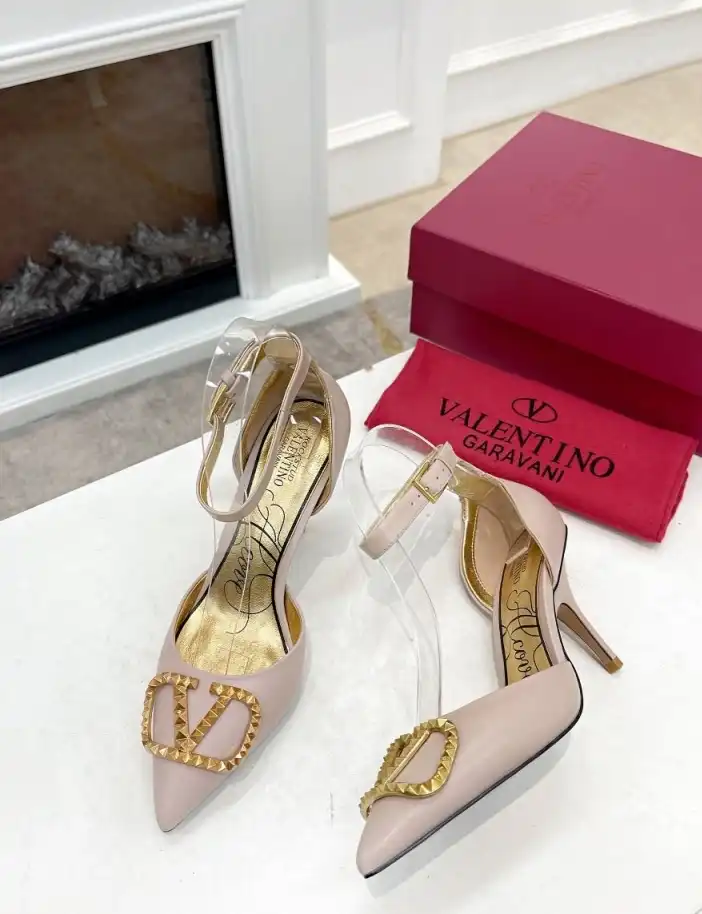 hype Valentino High Heels