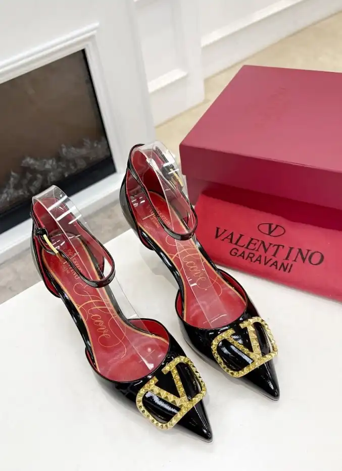 hype Valentino High Heels