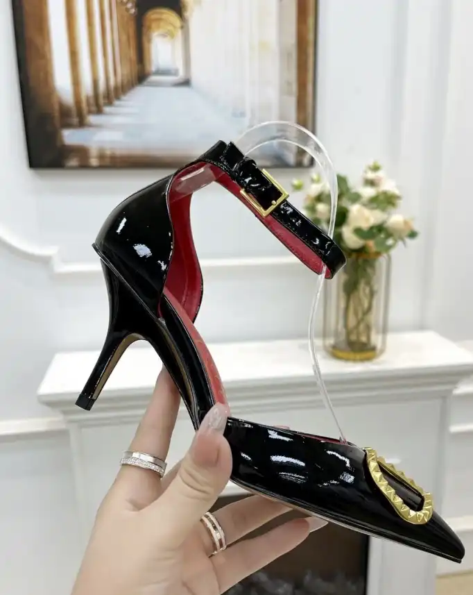 hype Valentino High Heels