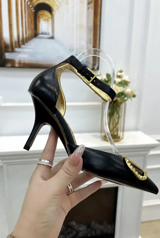 hype Valentino High Heels