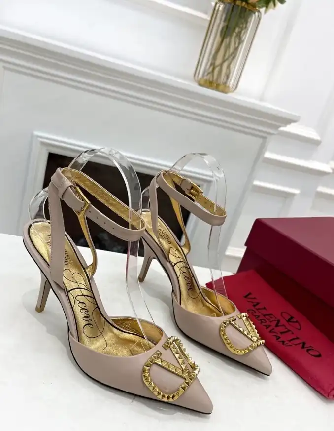 hype Valentino Sandals