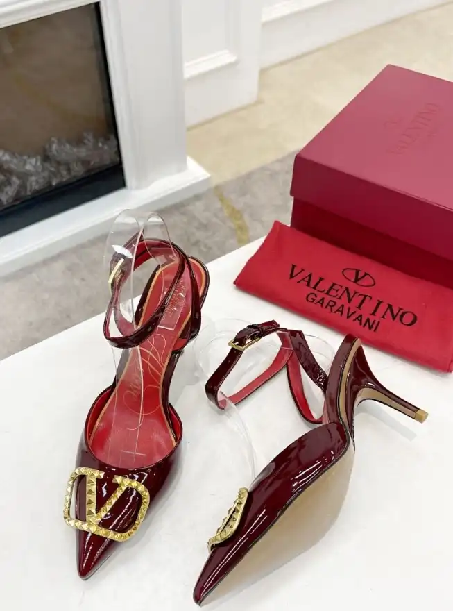 hype Valentino Sandals