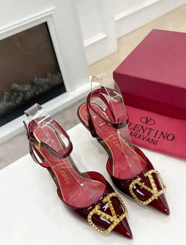 hype Valentino Sandals