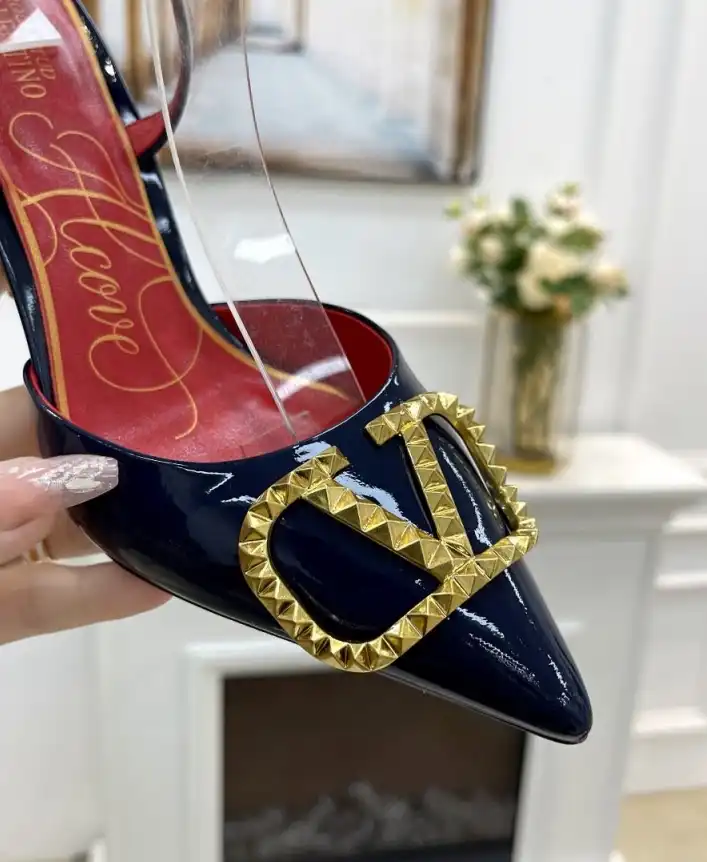 hype Valentino Sandals