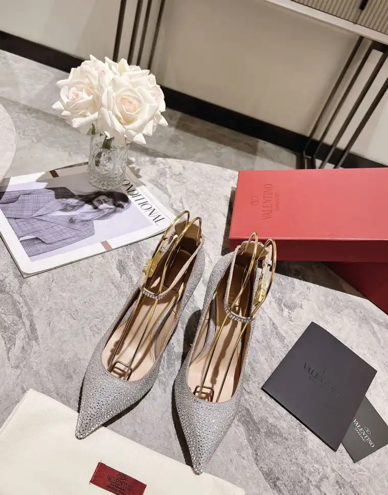 hype Valentino High Heels