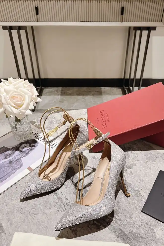 hype Valentino High Heels