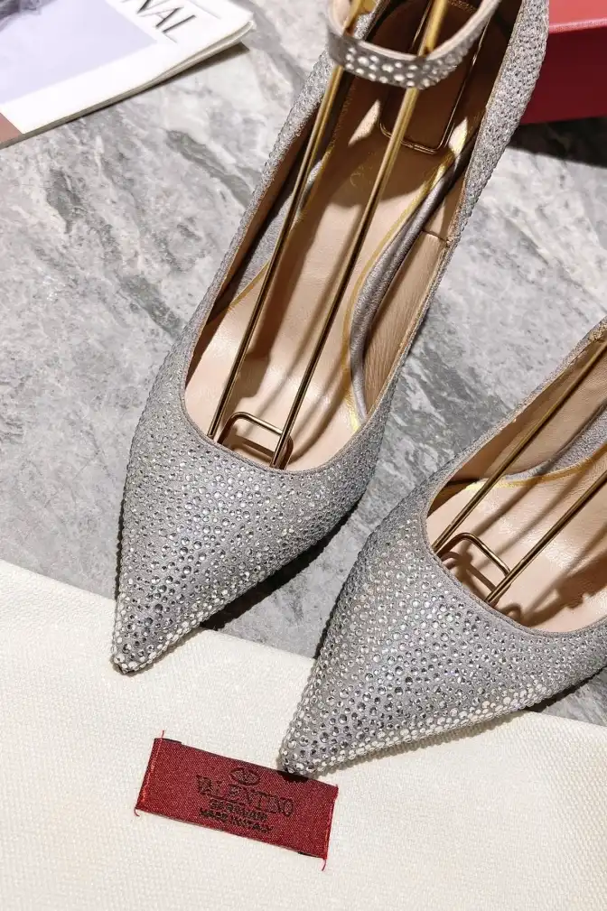 hype Valentino High Heels