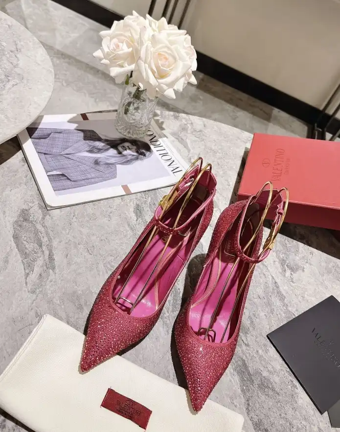 hype Valentino High Heels