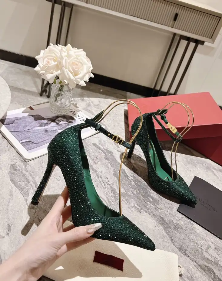 hype Valentino High Heels