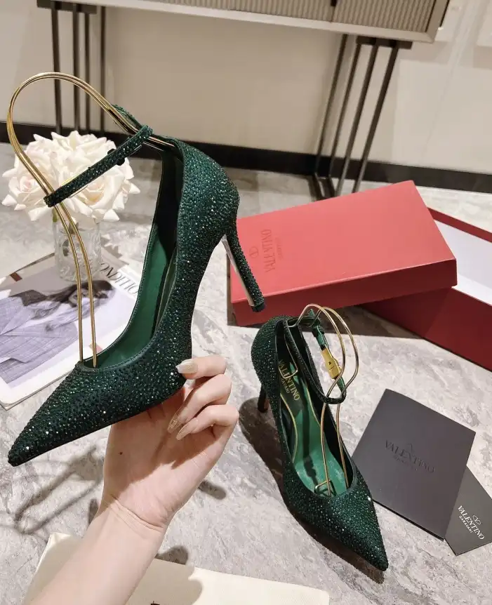 hype Valentino High Heels