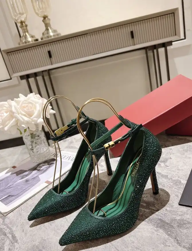 hype Valentino High Heels