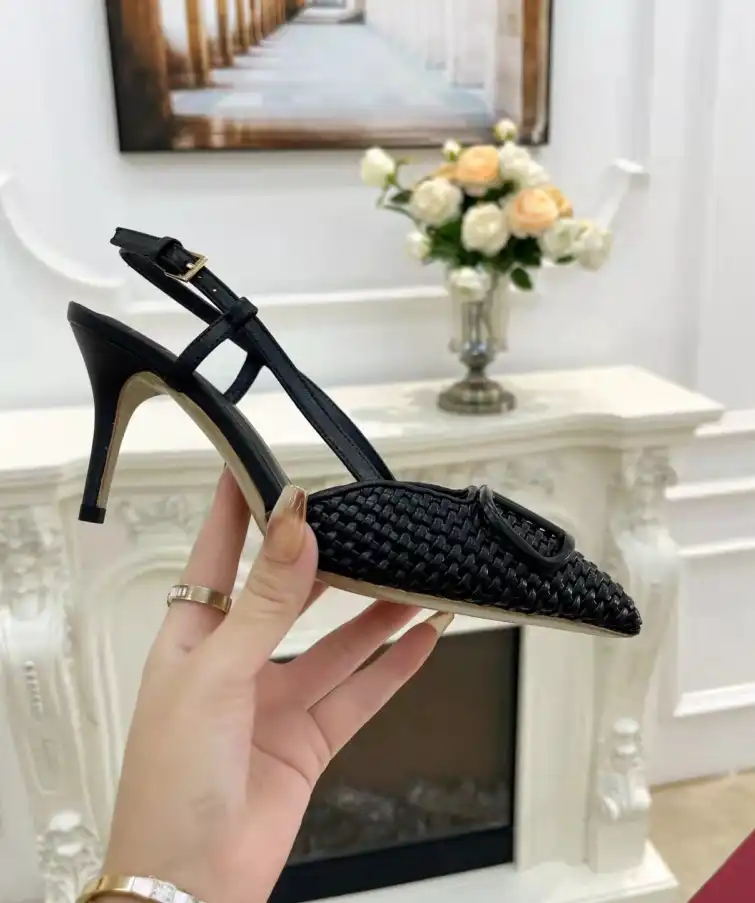 hype Valentino Sandals