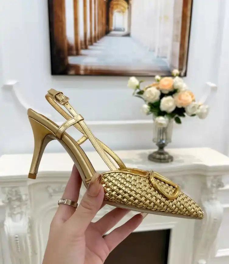 hype Valentino Sandals